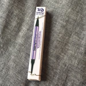 Urban Decay Brow Blade in Cafe Kitty (Medm Brown)